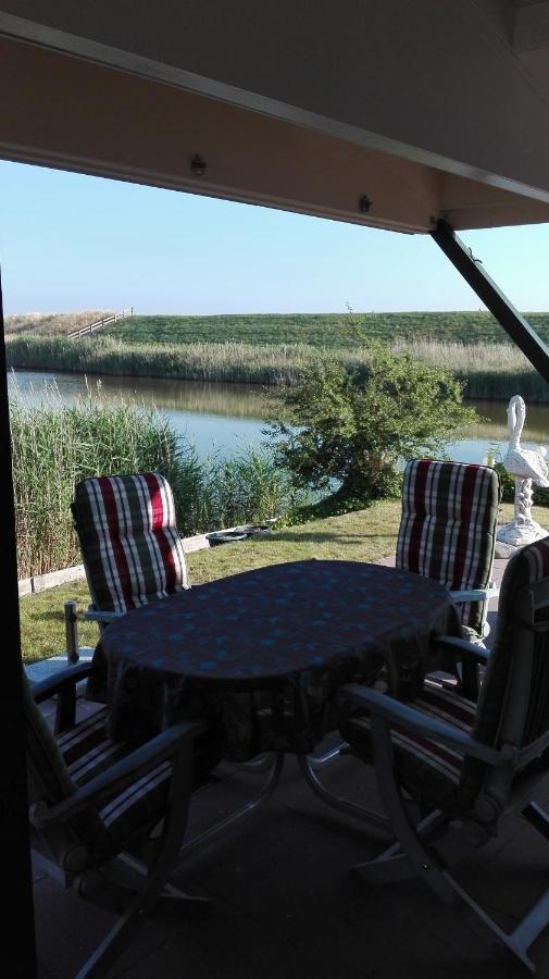 Het Boothuis Villa Sint Annaland Luaran gambar
