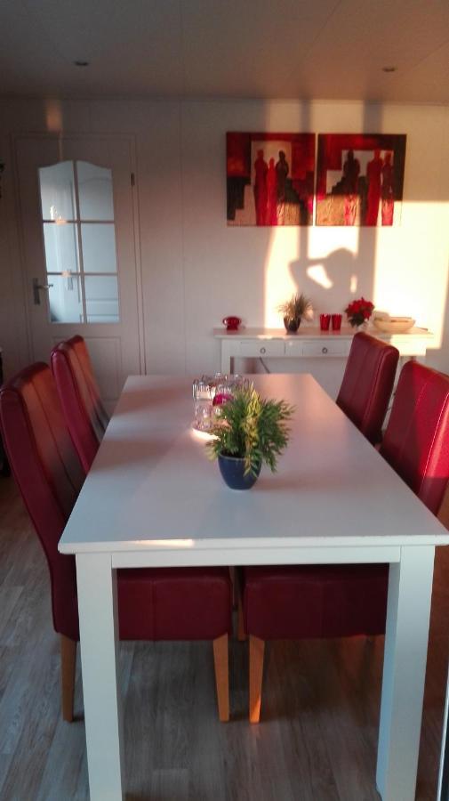 Het Boothuis Villa Sint Annaland Luaran gambar