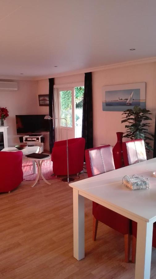Het Boothuis Villa Sint Annaland Luaran gambar
